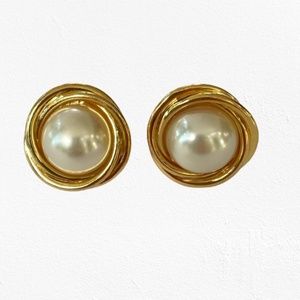 Vintage Napier Round Gold Tone Faux Pearl Clip On Earrings